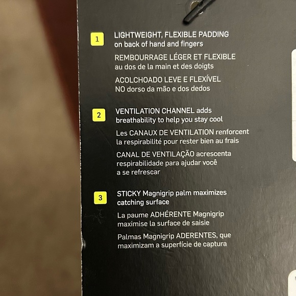 NWT Nike football gloves - Picture 3 of 4